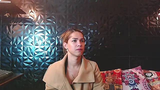 Snapshot of PINK__LOLA1 chatting on June 20, 2026, 11:18 pm PINK LOLA1 online show from June 20, 2026, 11:18 pm