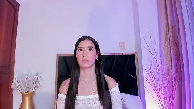 Christy Sea online show from September 22, 2025, 6:32 pm