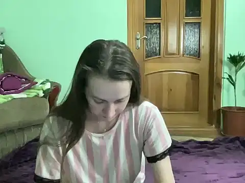 AngelTough20 online show from October 6, 2025, 9:56 pm