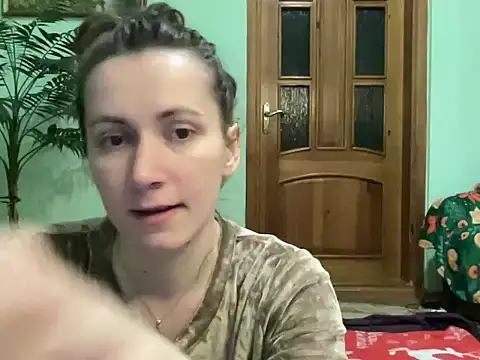 Snapshot of AngelTough20 chatting on May 6, 2026, 11:43 pm AngelTough20 online show from May 6, 2026, 11:43 pm