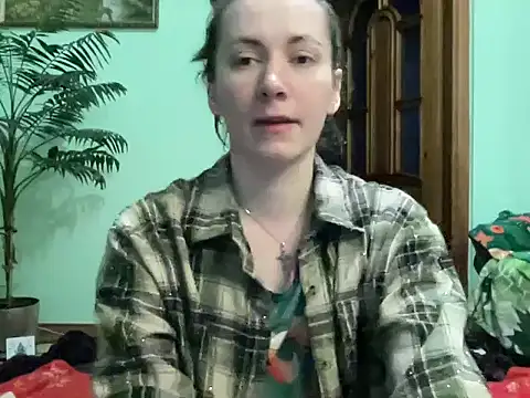 Snapshot of AngelTough20 chatting on May 24, 2026, 2:05 am AngelTough20 online show from May 24, 2026, 2:05 am