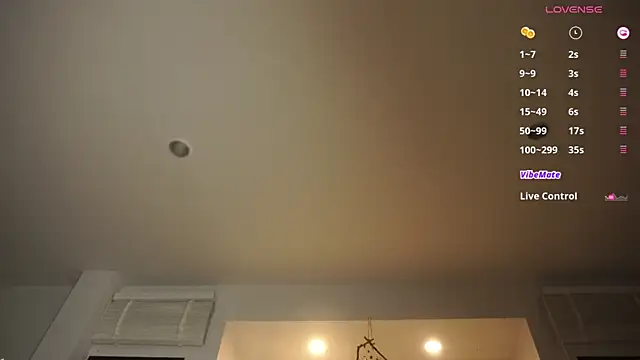 Amylittlestar online show from April 14, 2026, 11:11 pm