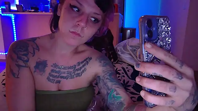 candidcandice online show from October 16, 2025, 2:12 am