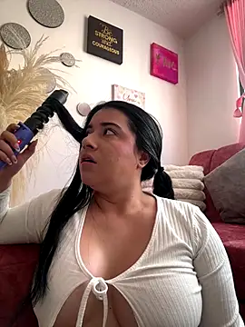 KallyMyller1 online show from September 13, 2025, 7:46 pm