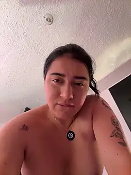 KallyMyller1 online show from November 5, 2025, 7:36 pm