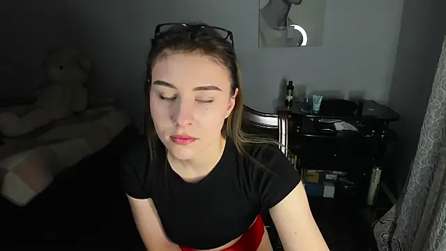 KindKristy online show from January 15, 2025, 5:40 am