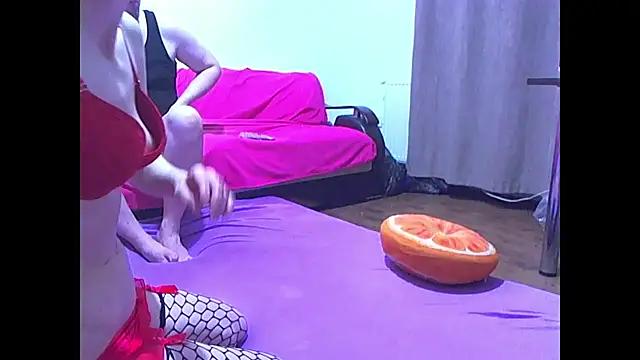 evehotty online show from January 24, 2025, 8:11 pm