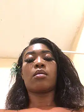 EvelynHeather online show from March 22, 2025, 10:49 am