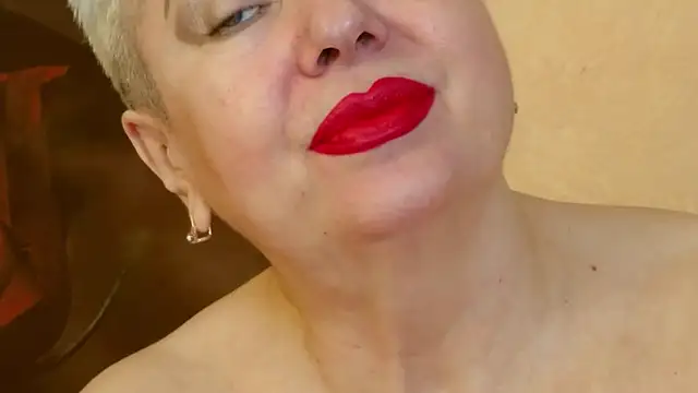 LadyPosh online show from March 19, 2025, 3:52 am