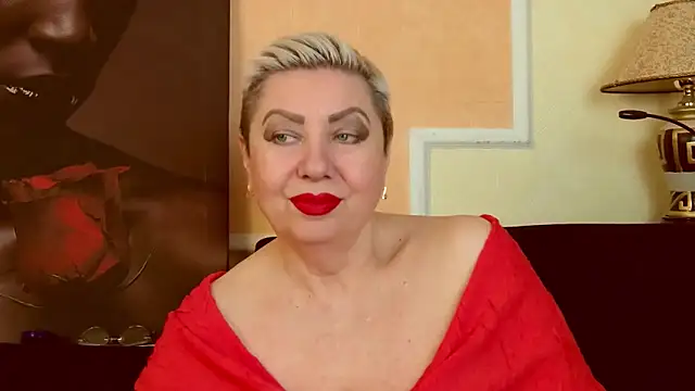 Snapshot of LadyPosh chatting on May 20, 2026, 7:53 pm LadyPosh online show from May 20, 2026, 7:53 pm