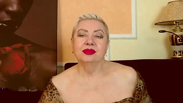 LadyPosh online show from July 17, 2026, 9:41 pm