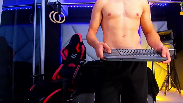 Aydenmiller96 online show from May 25, 2026, 1:17 pm