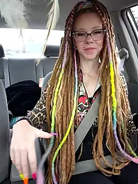 LucidLucy online show from September 25, 2025, 2:54 pm