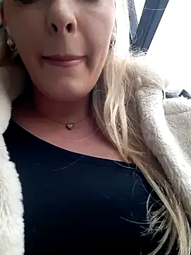 Dirtyfeelin online show from February 12, 2025, 8:16 am