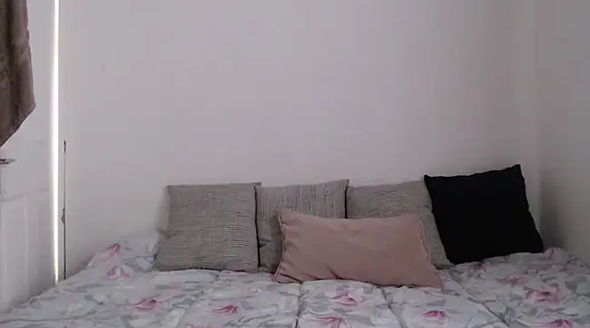 Indianbloom- online show from January 22, 2025, 9:02 am