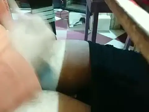 Snapshot of growing20yo chatting on January 22, 2025, 12:16 am growing20yo online show from January 22, 2025, 12:16 am