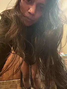 DarlingJenny22 online show from January 17, 2026, 6:33 pm