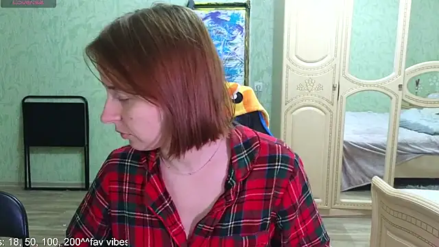 Snapshot of DanaMartina chatting on October 29, 2025, 5:36 pm DanaMartina online show from October 29, 2025, 5:36 pm