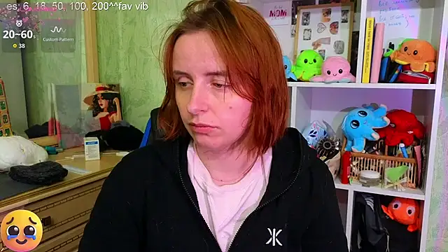 Snapshot of DanaMartina chatting on November 15, 2025, 12:52 am DanaMartina online show from November 15, 2025, 12:52 am