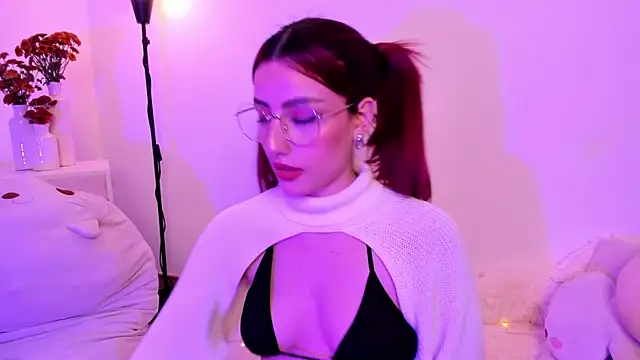 Snapshot of Anavi_ chatting on February 23, 2025, 11:47 pm Anavi online show from February 23, 2025, 11:47 pm