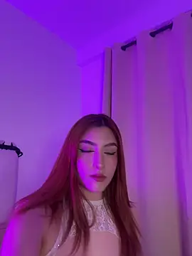 Snapshot of Anavi_ chatting on November 8, 2025, 11:25 pm Anavi online show from November 8, 2025, 11:25 pm