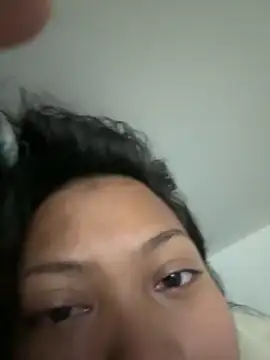 Bubbleliyah online show from January 5, 2025, 12:52 am