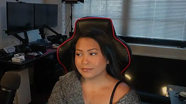 Bubbleliyah online show from March 5, 2025, 9:26 pm