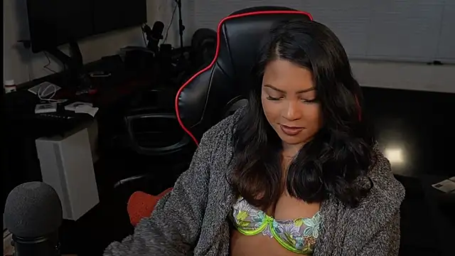 Bubbleliyah online show from March 12, 2025, 3:57 am