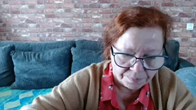 Adelewildx online show from November 15, 2025, 12:02 pm