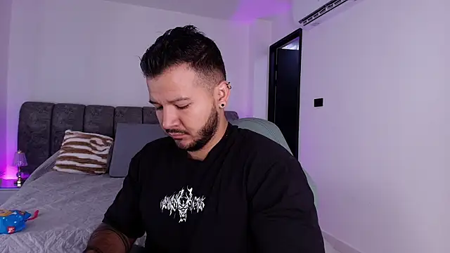 mister miike online show from November 25, 2025, 3:06 am