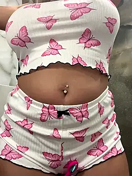 Liiaa online show from September 23, 2025, 6:00 pm