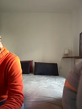 couplepenetration online show from March 20, 2025, 1:37 pm