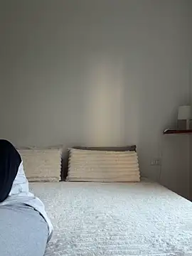 couplepenetration online show from September 30, 2025, 9:25 am