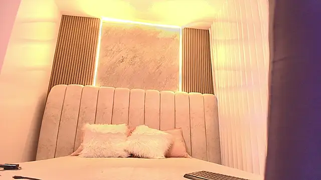 emyli sw  online show from January 17, 2026, 3:11 am