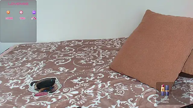 Snapshot of SuchArt_ chatting on October 12, 2025, 3:55 pm SuchArt online show from October 12, 2025, 3:55 pm