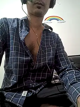 dreamtoungelick69 online show from November 14, 2025, 5:33 pm