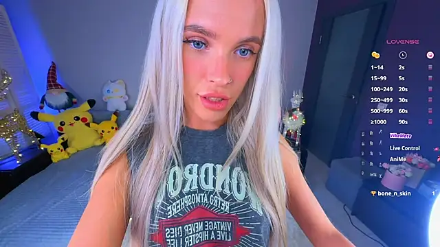 mikkixmeow online show from January 5, 2025, 10:32 am