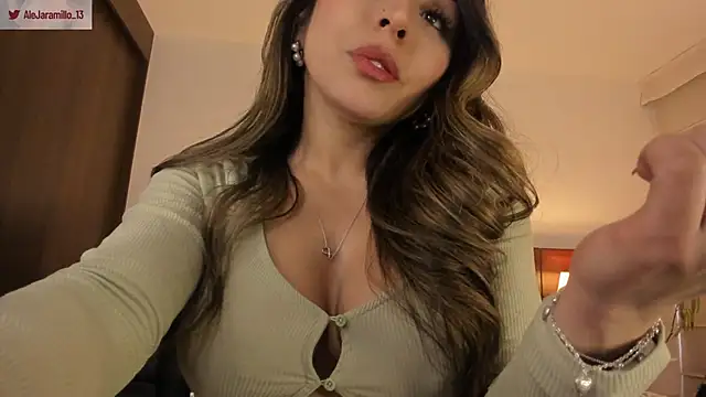 AleJaramillo  online show from December 20, 2024, 8:34 pm