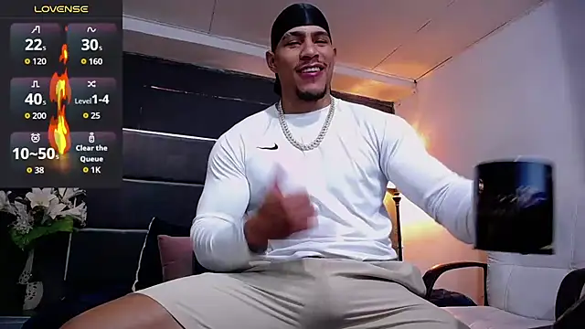 teddyfit19cm online show from December 1, 2025, 2:22 pm