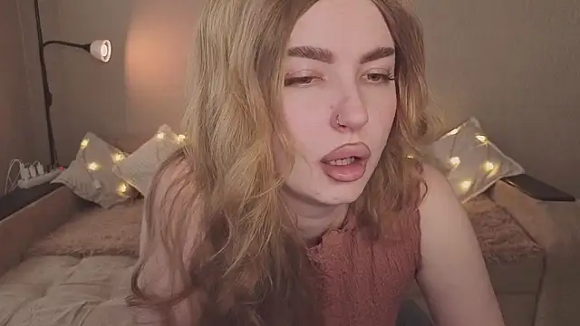 ViolettaLopez online show from February 16, 2026, 9:27 am