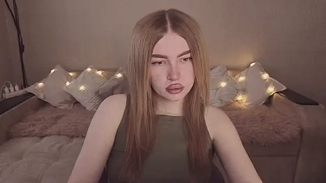 ViolettaLopez online show from April 2, 2026, 2:26 pm