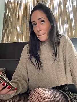 SweeetAlegra online show from January 7, 2025, 2:30 pm