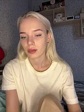 Snapshot of SIMBA_BOS chatting on December 23, 2025, 2:31 am SIMBA BOS online show from December 23, 2025, 2:31 am