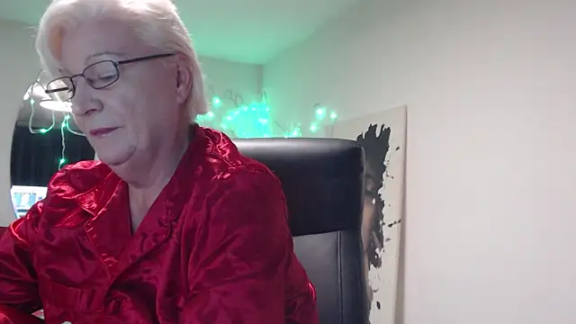 LaylaMilf online show from December 24, 2024, 5:55 pm