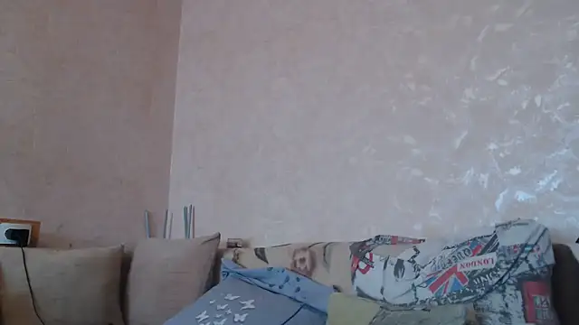 Amy August online show from February 19, 2025, 11:06 am