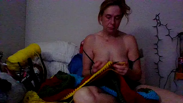 tmmcmannus online show from April 24, 2026, 6:38 am