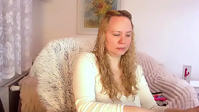 Sarah4you online show from January 23, 2025, 9:50 pm