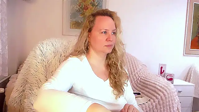 Sarah4you online show from January 30, 2025, 9:36 pm