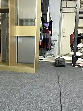 Krasav4ik4ik online show from December 16, 2024, 4:27 pm