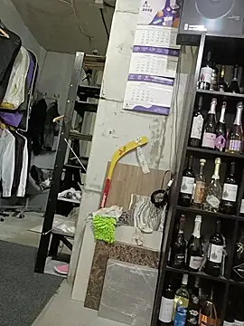 Krasav4ik4ik online show from September 24, 2025, 8:01 pm